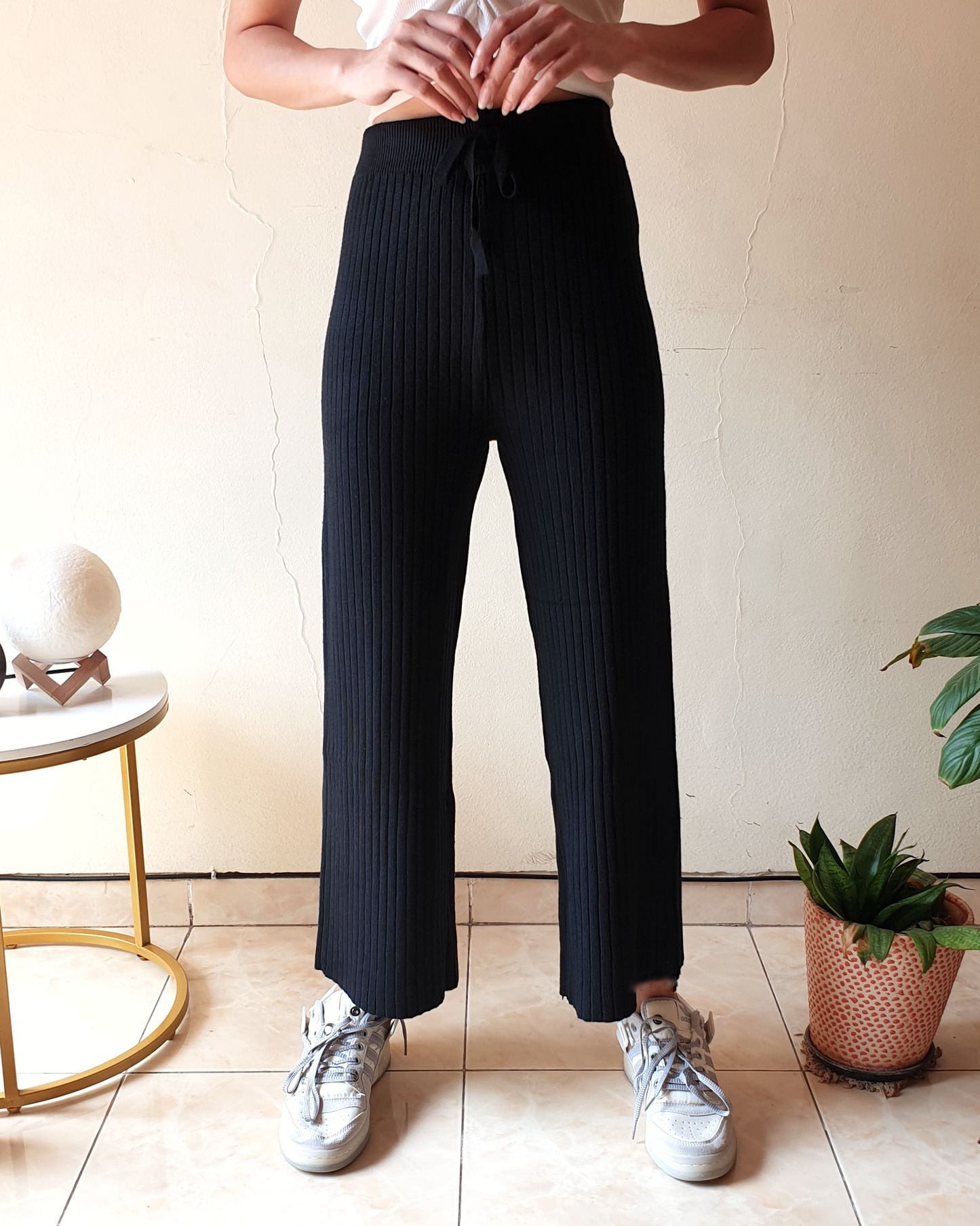 Black Knitted Ribbed Straightfit Pants