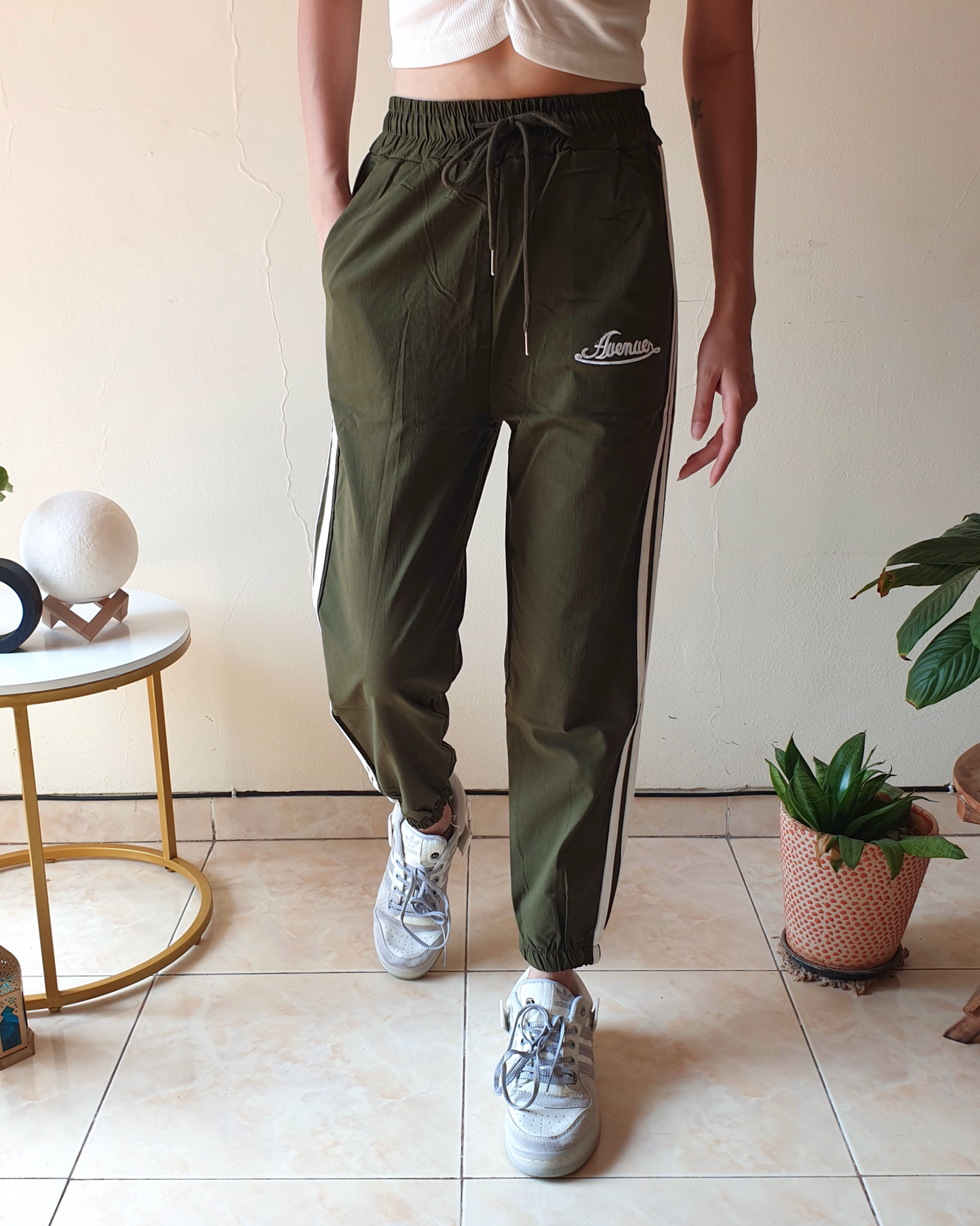 Solid Side Striped Sporty Joggers