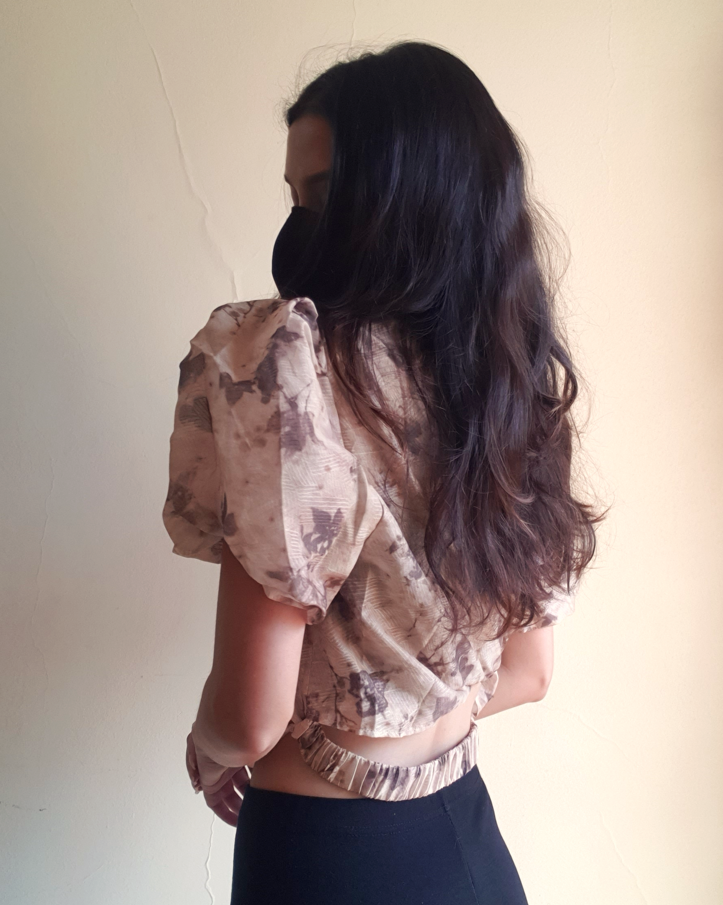 Beige Floral Puff Shoulder Crop Shirt