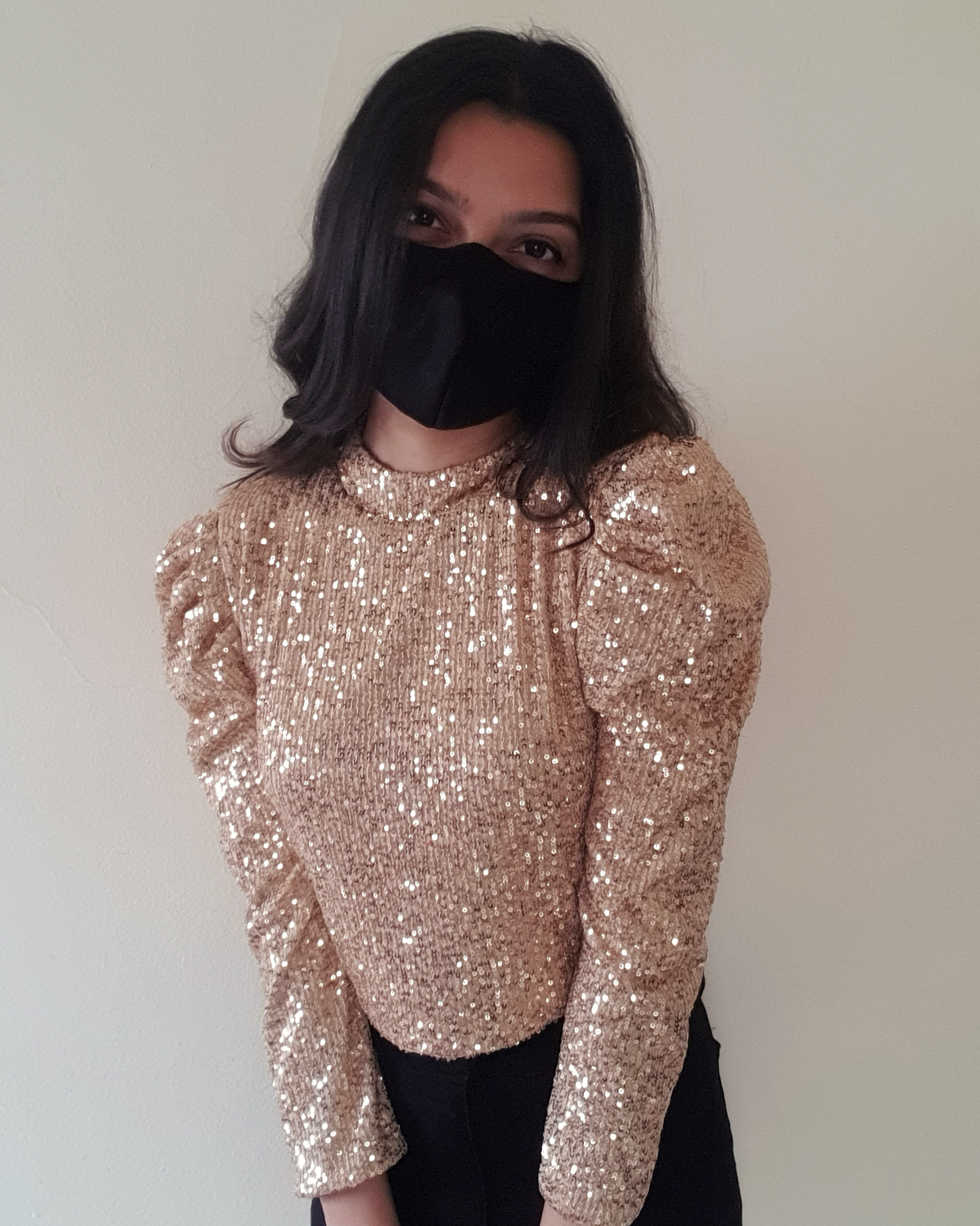 Gold Sequined Puff Shoulder Croptop